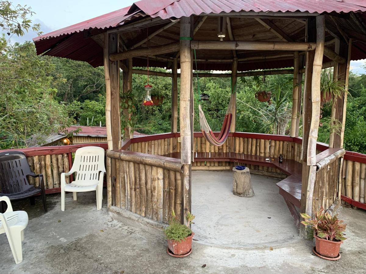 Can Jam Retreat Негрил Экстерьер фото